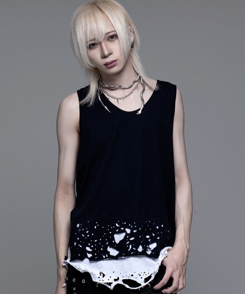 CIVARIZE（シヴァーライズ）の「『CIVARIZE/シヴァーライズ』フェイクレイヤードタンクトップ（タンクトップ・メンズ・ブラック×レッド/ブラック/ブラック×ホワイト/A・FREE）」の3枚目の写真