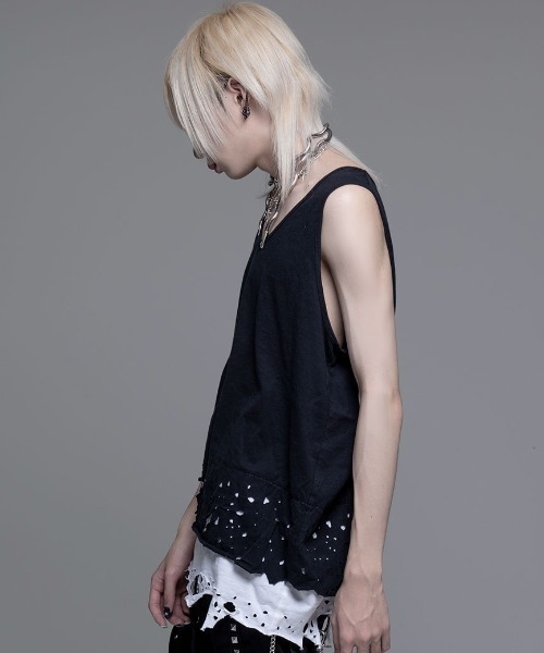 CIVARIZE（シヴァーライズ）の「『CIVARIZE/シヴァーライズ』フェイクレイヤードタンクトップ（タンクトップ・メンズ・ブラック×レッド/ブラック/ブラック×ホワイト/A・FREE）」の6枚目の写真