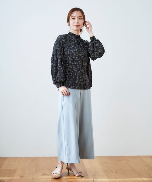le.coeur blanc（ルクールブラン）の「リネンライクワイドクロップドパンツ（その他パンツ・レディース・ライトベージュ/サックスブルー/ブラック・38/36）」の4枚目の写真