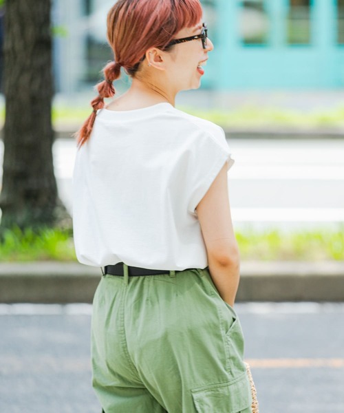 ITEMS URBANRESEARCH（アイテムズ アーバンリサーチ）の「『UR TECH』クルーネックノースリーブTシャツ（Tシャツ/カットソー・レディース・ホワイト/レッド/ブラック/ブルー系その他・FREE）」の18枚目の写真