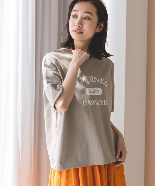 niko and...（ニコアンド）の「リバーシブルロゴワイドTシャツ（Tシャツ/カットソー・レディース・ベージュ/ブルー/ナチュラル/ホワイト/チャコール/グリーン/イエロー/スモーク・LARGE/MEDIUM）」の14枚目の写真