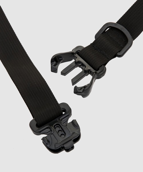 TAKAHIROMIYASHITATheSoloIst.(タカヒロミヤシタザソロイスト)の「tactical buckle belt.(ベルト・メンズ・ブラック・ONE SIZE)」の2枚目の写真