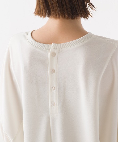 OMNES（オムネス）の「梨地バックヘンリーネックプルオーバー6分袖（Tシャツ/カットソー・レディース・ブラック/アイボリー/グリーン/ラベンダー・FREE）」の8枚目の写真