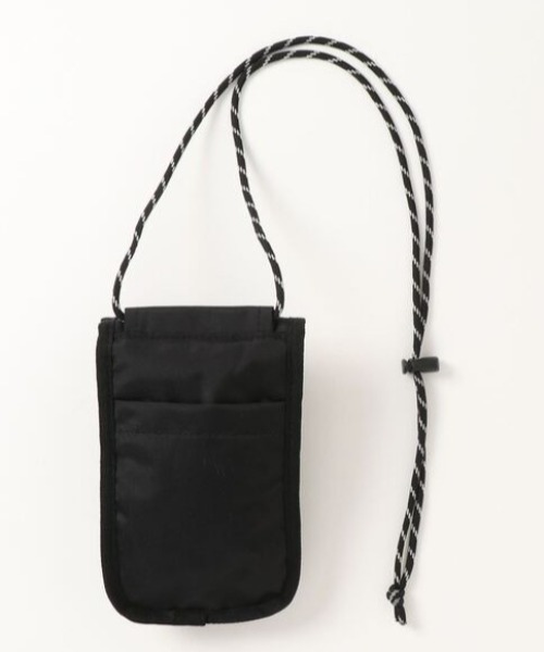 THRASHER(スラッシャー)の「【THRASHER】Smart Phone Pouch(ST)(ショルダーバッグ・メンズ・ブラック系その他/ブラック×ピンク/ベージュ×ブラック/ブラック×ホワイト・FREE)」の5枚目の写真