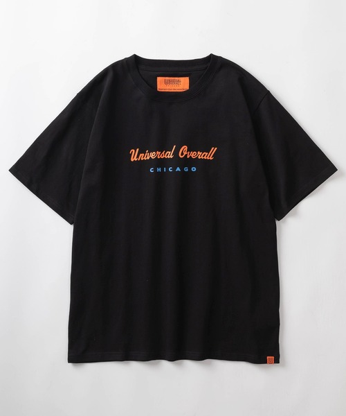 UNIVERSAL OVERALL(ユニバーサルオーバーオール)の「【UNIVERSAL OVERALL/ユニバーサルオーバーオール】 ブランドネーム カーシブロゴデザイン ビッグシルエット 半袖Tシャツ/CURSIVE LOGO TEE(Tシャツ/カットソー・メンズ・ブラック/ホワイト・M/L/XL)」の3枚目の写真