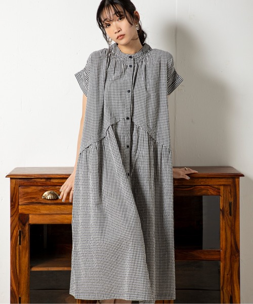 MILLION CARATS（ミリオンカラッツ）の「【綿100％】豊富な6色展開でカラーによって雰囲気がガラリと変化するのも魅力の夏のリラクシースタイルを格上げする大人顔ウエスト切替ワンピース（ワンピース・レディース・グリーン/ネイビー/チャコールグレー/オフホワイト/ブラック/マルチ・FREE）」の19枚目の写真