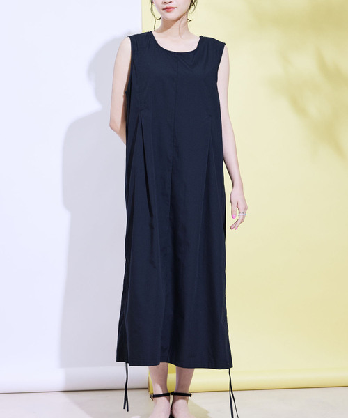 Jayro（ジャイロ）の「脇シャーリングノースリワンピース（ワンピース・レディース・ブラック/ブルー/イエロー・M）」の14枚目の写真