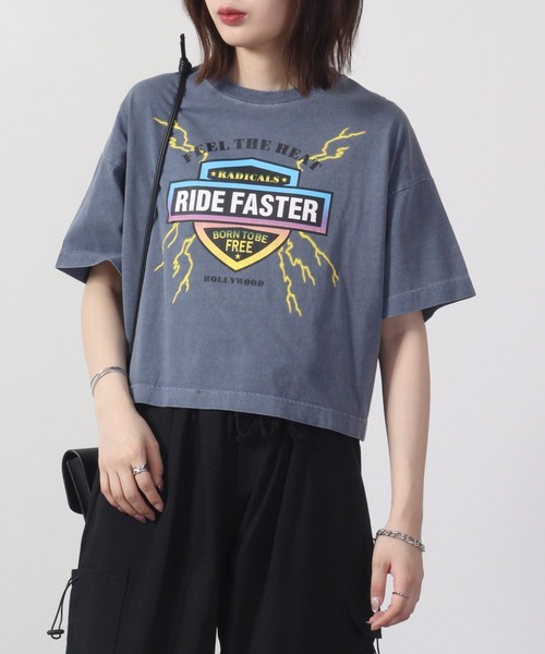 spiritoso(スピリトーゾ)の「spiritoso Ride Faster ピグメントTシャツ 半袖(Tシャツ/カットソー・レディース・ネイビー/グレイッシュベージュ/チャコール/ホワイト・F)」の4枚目の写真