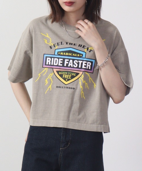 spiritoso(スピリトーゾ)の「spiritoso Ride Faster ピグメントTシャツ 半袖(Tシャツ/カットソー・レディース・ネイビー/グレイッシュベージュ/チャコール/ホワイト・F)」の2枚目の写真
