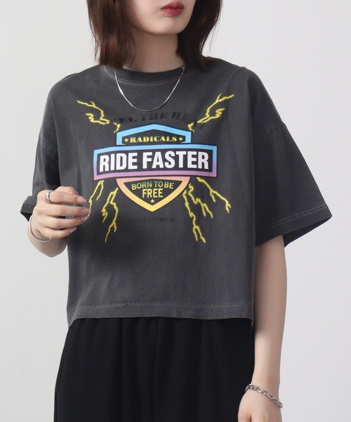 spiritoso(スピリトーゾ)の「spiritoso Ride Faster ピグメントTシャツ 半袖(Tシャツ/カットソー・レディース・ネイビー/グレイッシュベージュ/チャコール/ホワイト・F)」の16枚目の写真