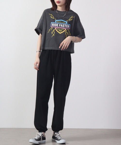 spiritoso(スピリトーゾ)の「spiritoso Ride Faster ピグメントTシャツ 半袖(Tシャツ/カットソー・レディース・ネイビー/グレイッシュベージュ/チャコール/ホワイト・F)」の20枚目の写真