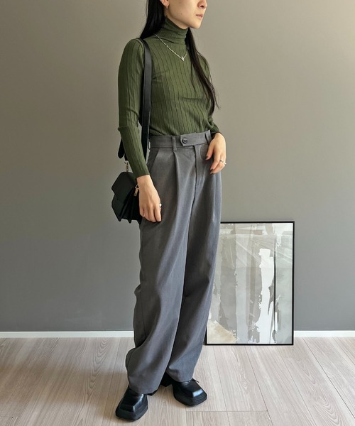 Jewelobe(ジュエローブ)の「ワイドリブタイトタートルニットトップス(ニット/セーター・レディース・ブラウン/ブラック/グリーン/ホワイト・FREE)」の13枚目の写真