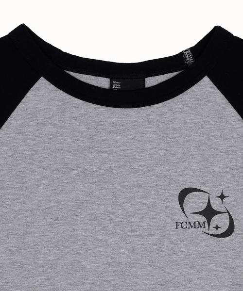 FCMM(エフシーエムエム)の「【日本限定アイテム】COSMIC LOGO CROP L/S TEE/コズミックロゴクロップロングスリーブT(Tシャツ/カットソー・レディース・オリーブ/チャコール/グレー・MEDIUM/SMALL)」の9枚目の写真