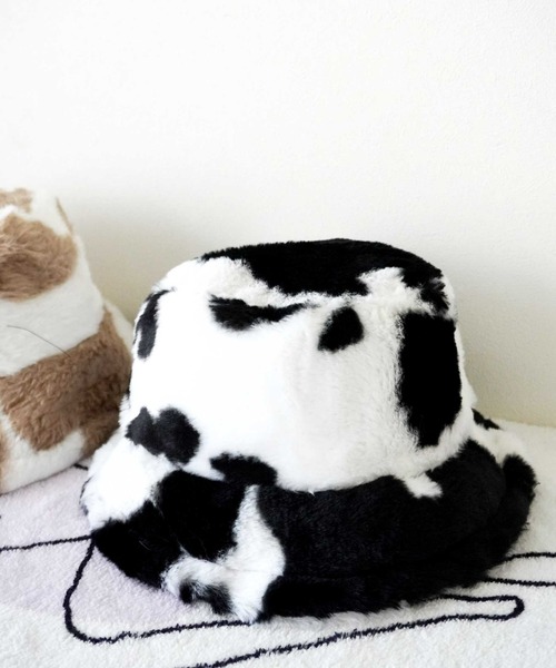 Port（ポート）の「牛柄 フェイクファーハット / アニマル柄 / バケハ_