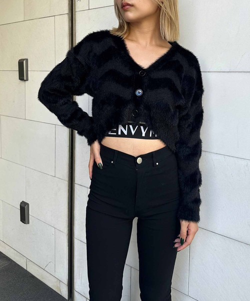 ENVYM（アンビー）の「シャギーパターンニットカーディガン（カーディガン/ボレロ・レディース・ブラック/ホワイト/ブルー・FREE）」の13枚目の写真