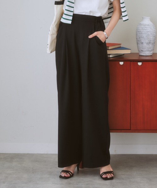 nissen（ニッセン）の「【褒められシルエット】ワイドパンツ（スラックス・レディース・サックスブルー/オフホワイト/イエロー/パープル/グリーン/ピンク/ブラック・L/LL/M/S）」の3枚目の写真