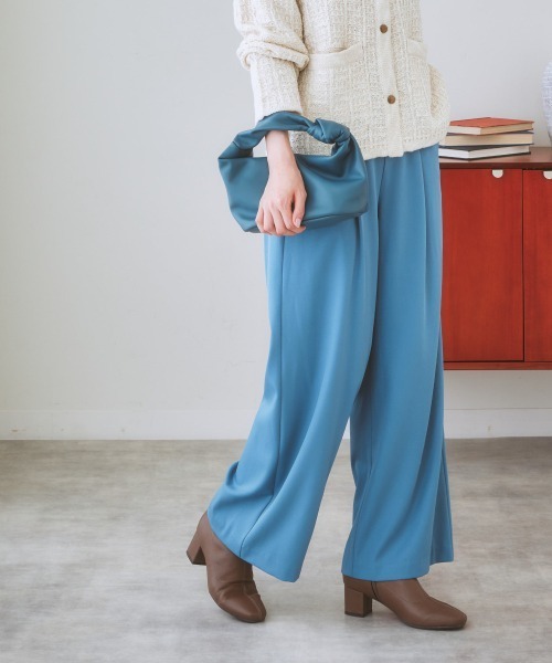 nissen（ニッセン）の「【褒められシルエット】ワイドパンツ（スラックス・レディース・サックスブルー/オフホワイト/イエロー/パープル/グリーン/ピンク/ブラック・L/LL/M/S）」の19枚目の写真