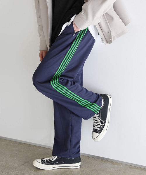 ASTRONOMY(アストロノミー)の「Buyer's Select/ピンタックストレートライン入りトラックパンツ(その他パンツ・メンズ・グリーン/グレー/ブラック/ネイビー・L/LL/M)」の4枚目の写真