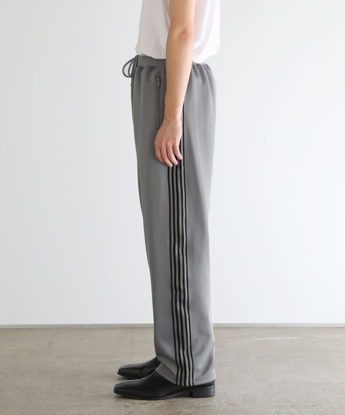 ASTRONOMY(アストロノミー)の「Buyer's Select/ピンタックストレートライン入りトラックパンツ(その他パンツ・メンズ・グリーン/グレー/ブラック/ネイビー・L/LL/M)」の21枚目の写真