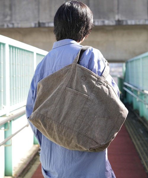 hobo（ホーボー）の「【hobo / ホーボー】TOTE BAG DUCK CANVAS KAKISHIBU DYED（トートバッグ・メンズ・ブラック/キャメル・FREE）」の2枚目の写真