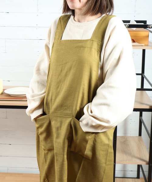 studio CLIP（スタディオクリップ）の「リネン混H型エプロン L（エプロン・レディース・イエロー/ネイビー・FREE）」の2枚目の写真