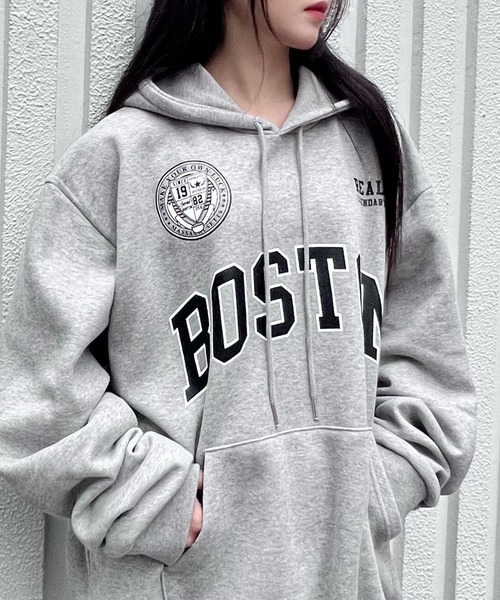 Figments（フィグメンツ）の「スポーツロゴパーカー（パーカー・レディース・ブラック/グレー・FREE）」の4枚目の写真