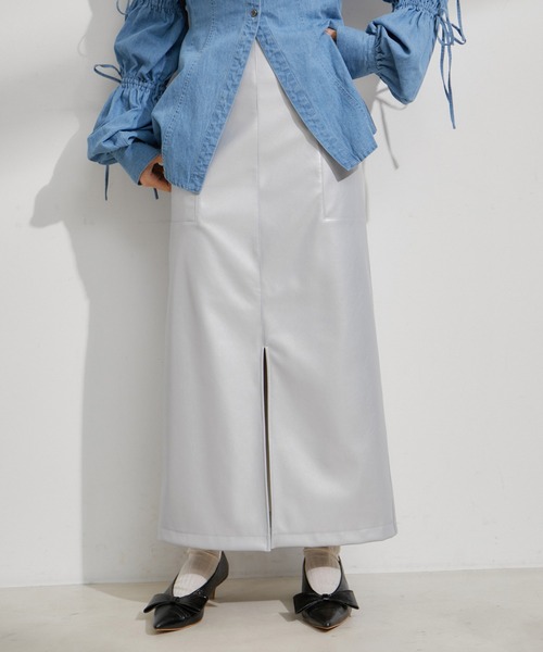 VIS（ビス）の「フェイクレザーIラインスカート（スカート・レディース・ブラック/シルバー系その他/キナリ・M/S）」の4枚目の写真