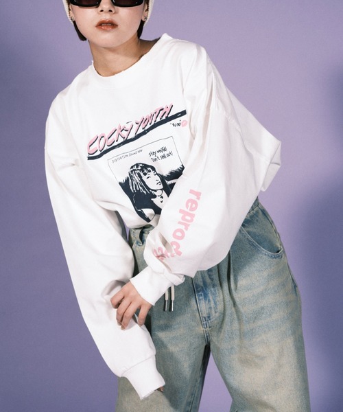 RePRODUCTION LABEL(リプロダクションレーベル)の「【ユニセックス】【RePRODUCTION LABEL / リプロダクションレーベル】イラストプリントバンドロンT(Tシャツ/カットソー・レディース・ホワイト/チャコールグレー・FREE)」の2枚目の写真
