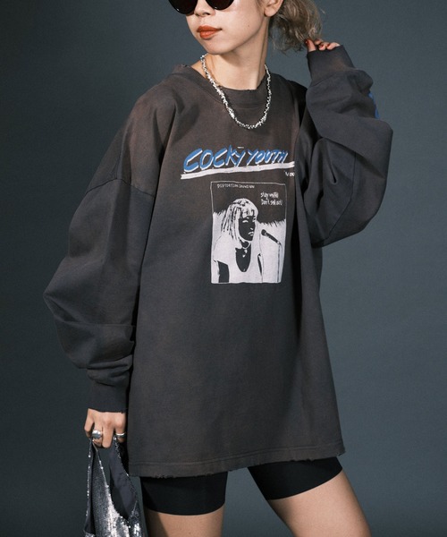 RePRODUCTION LABEL(リプロダクションレーベル)の「【ユニセックス】【RePRODUCTION LABEL / リプロダクションレーベル】イラストプリントバンドロンT(Tシャツ/カットソー・レディース・ホワイト/チャコールグレー・FREE)」の1枚目の写真