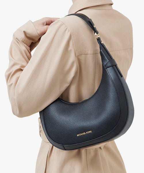 新品 マイケルコース PRESTON クレッシェント トップジップ ショルダー MICHAEL KORS（マイケルコース）の「PRESTON クレッシェント