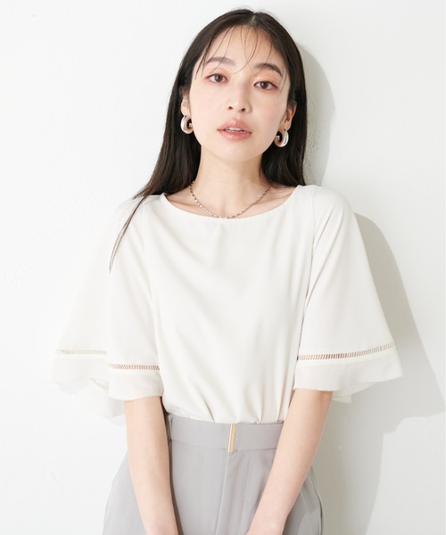 natural couture(ナチュラルクチュール)の「袖口配色切替ブラウス(シャツ/ブラウス・レディース・ライトベージュ/サックスブルー/アイボリー/ネイビー・FREE)」の7枚目の写真