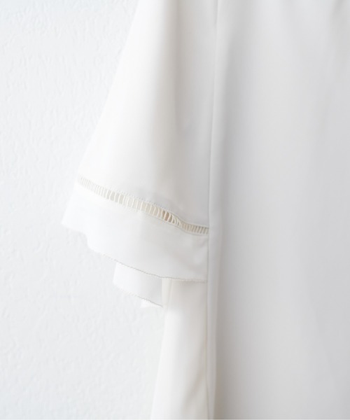 natural couture(ナチュラルクチュール)の「袖口配色切替ブラウス(シャツ/ブラウス・レディース・ライトベージュ/サックスブルー/アイボリー/ネイビー・FREE)」の9枚目の写真