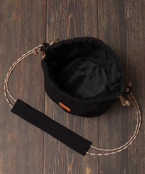 KRIFF MAYER(クリフメイヤー)の「【KRIFF MAYER/クリフメイヤー】2WAY アウトウォーク巾着ショルダーバッグ(ショルダーバッグ・メンズ・ブラック・FREE)」の6枚目の写真