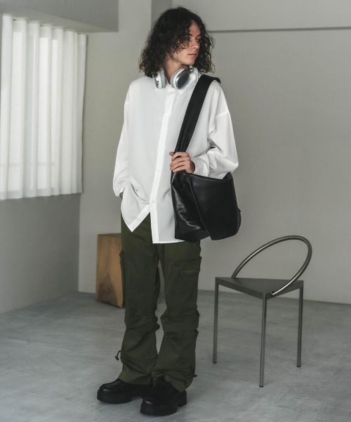 Shoowtime（ショウタイム）の「オーバーサイズドレープシアーブロードシャツ（シャツ/ブラウス・メンズ・ブラック/ホワイト・MEDIUM/LARGE/X-LARGE）」の13枚目の写真