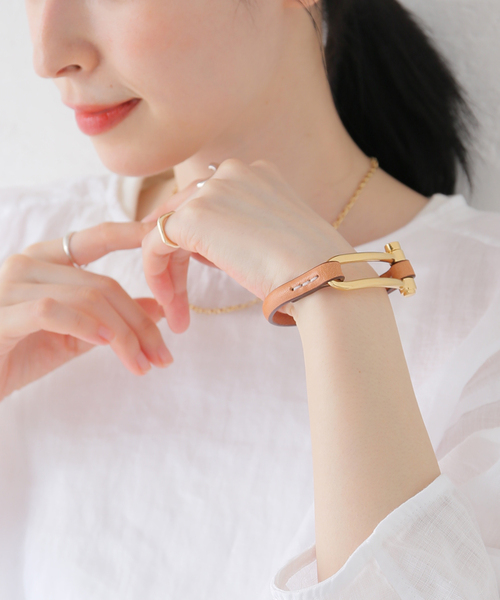 Sea of Rose 持たす ブレスレットTHE BANGLE OF GODDESS