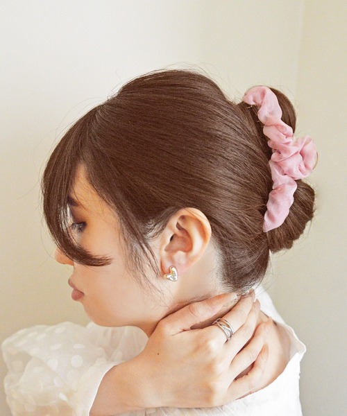 styiro(スタイロ)の「くしゅくしゅヘアバンス(ヘアゴム・レディース・ベージュ/ピンク/アイボリー/ブラック・FREE)」の8枚目の写真