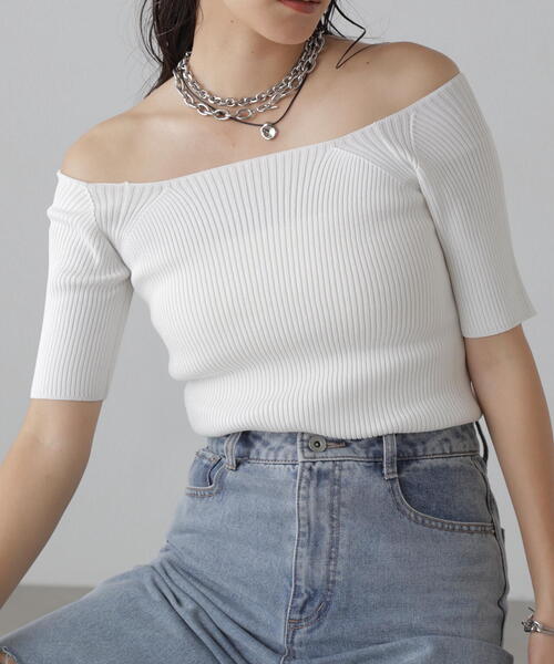 FREE'S MART（フリーズマート）の「◆コンパクトオフショルリブニット（ニット/セーター・レディース・ブルー/グレー/ホワイト/ブラック・FREE）」の2枚目の写真