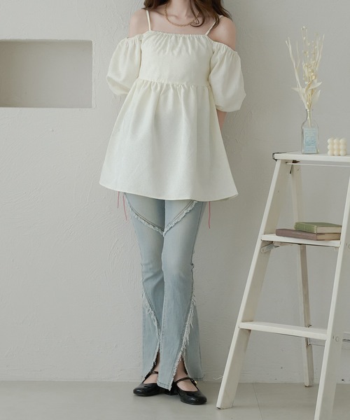 Ambre Neige(アンブルネージュ)の「off shoulder peplum tops / ポコポコオフショルペプラムトップス(Tシャツ/カットソー・レディース・ブラック/ライトピンク/アイボリー・FREE)」の7枚目の写真