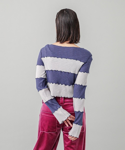 X-girl（エックスガール）の「STRIPED CROPPED TOP（Tシャツ/カットソー・レディース・バーガンディー/ブラウン/ネイビー・M/S）」の6枚目の写真