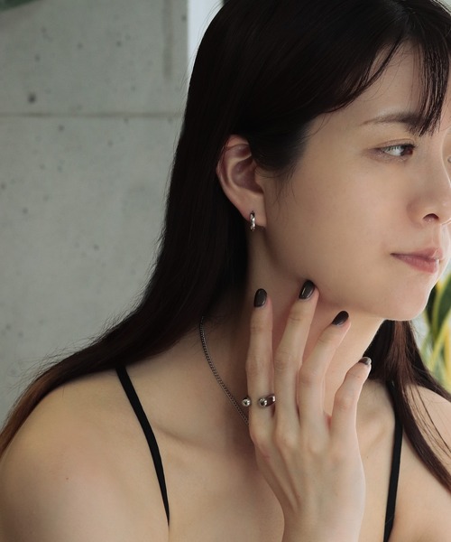 bonu.(ボヌ)の「【サージカルステンレス】幅広フープピアス(ピアス(両耳用)・レディース・シルバー/ゴールド・FREE)」の9枚目の写真