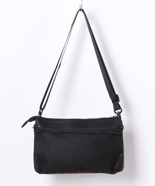 チチカカ（チチカカ）の「マルチプルショルダーバッグ（ショルダーバッグ・レディース・ブラック/ボルドー/アイボリー・FREE）」の10枚目の写真