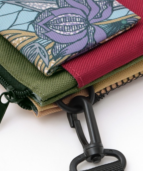 チチカカ（チチカカ）の「マルチプルショルダーバッグ（ショルダーバッグ・レディース・ブラック/ボルドー/アイボリー・FREE）」の14枚目の写真