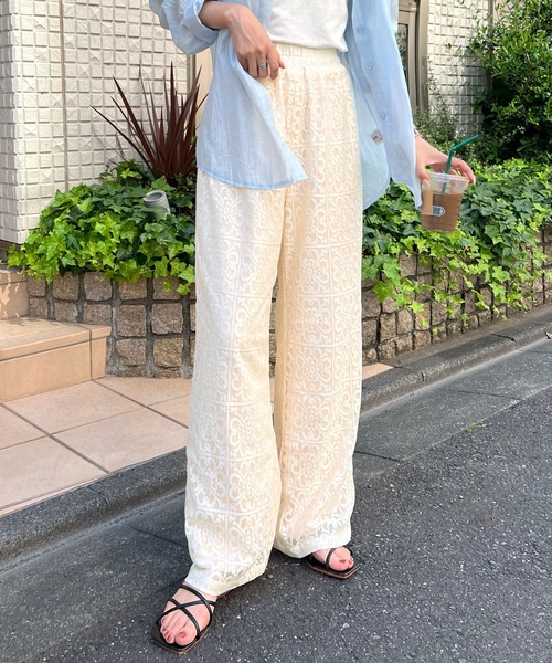 Futier land(フューティアランド)の「レースルーズパンツ(その他パンツ・レディース・ブラック/アイボリー・FREE)」の1枚目の写真