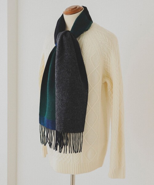 BEAMS（ビームス）の「パネルチェック マフラー（マフラー・メンズ・チャコールグレー/ブラック/ネイビー・ONE SIZE）」の17枚目の写真