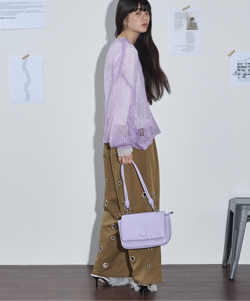 THE YOn（ザヨン）の「ビッグボタンロープストラップパフバッグ（ショルダーバッグ・レディース・ブラック/アンティークシルバー/ラベンダー/ベージュ・FREE）」の16枚目の写真