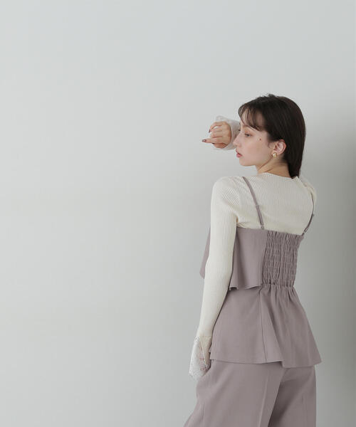 NATURAL BEAUTY BASIC（ナチュラルビューティーベーシック）の「◇ラッフル SETUP キャミソール（キャミソール・レディース・ブラック/グレー・FREE）」の13枚目の写真