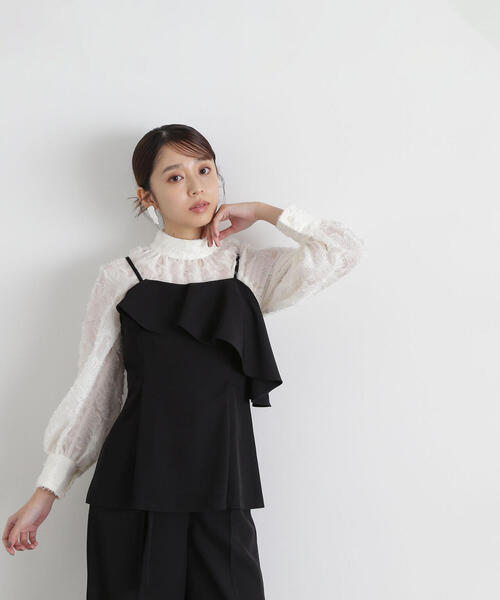 NATURAL BEAUTY BASIC（ナチュラルビューティーベーシック）の「◇ラッフル SETUP キャミソール（キャミソール・レディース・ブラック/グレー・FREE）」の2枚目の写真