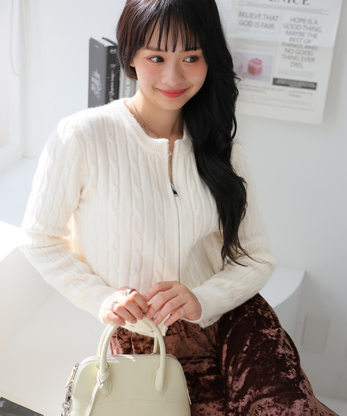 Doula Doula(ドゥーラドゥーラ)の「ダブルジップケーブルニットカーディガン(カーディガン/ボレロ・レディース・ベージュ/グレー/アイボリー/ブラック/カーキ/ブラウン・FREE)」の9枚目の写真