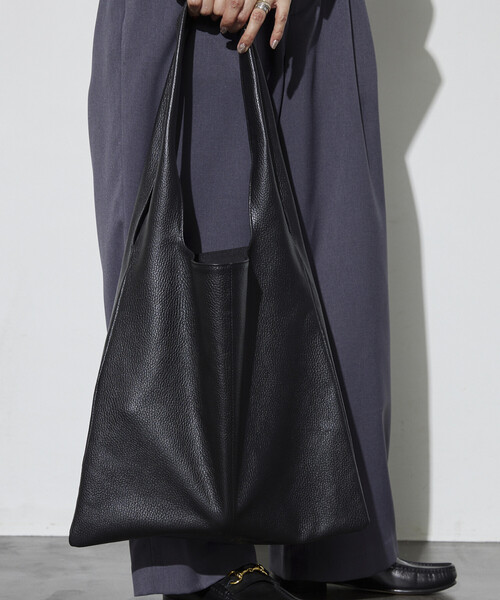 Firsthand（ファーストハンド）の「Firsthand/ファーストハンド Leather Marche Bag / レザーマルシェ / トートバッグ / 牛革 / 撥水レザー（トートバッグ・メンズ・ブラック・ONE SIZE）」の22枚目の写真