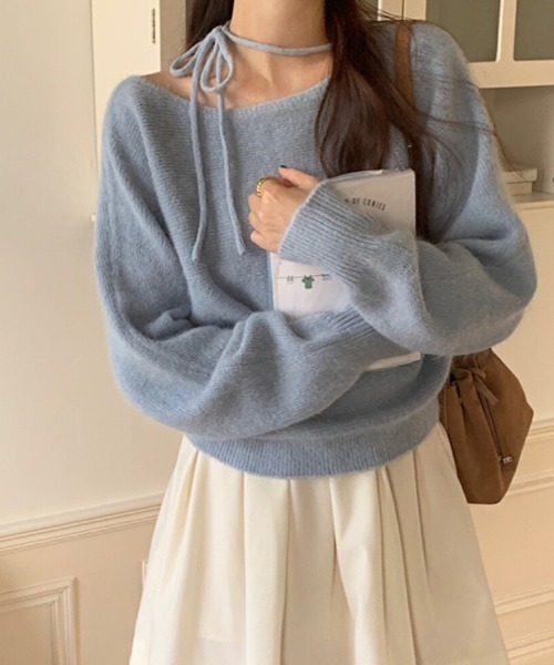 ABITOKYO(アビトーキョー)の「オフショルダーリボンニットプルオーバー(ニット/セーター・レディース・イエロー/パープル/ブルー/オフホワイト/ブラック・FREE)」の3枚目の写真
